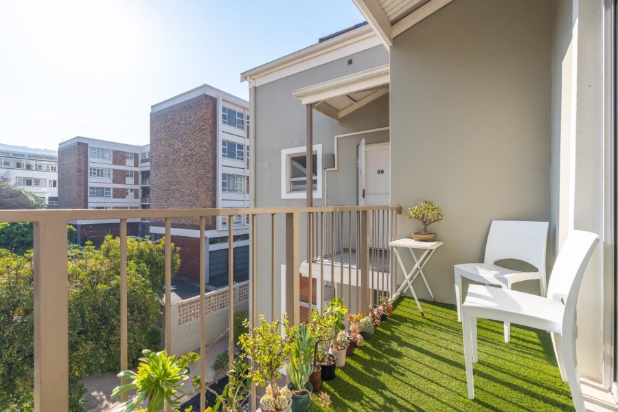 1 Bedroom Property for Sale in Gardens Western Cape